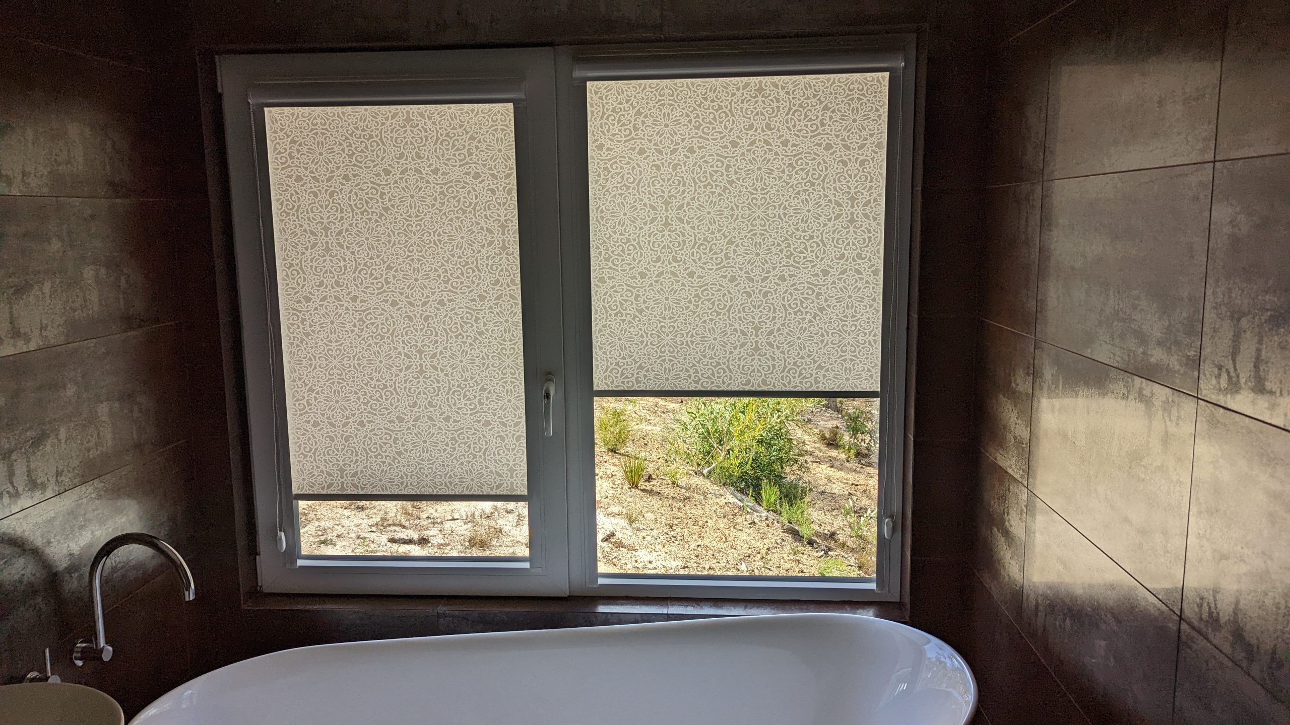 Fabric roller blinds